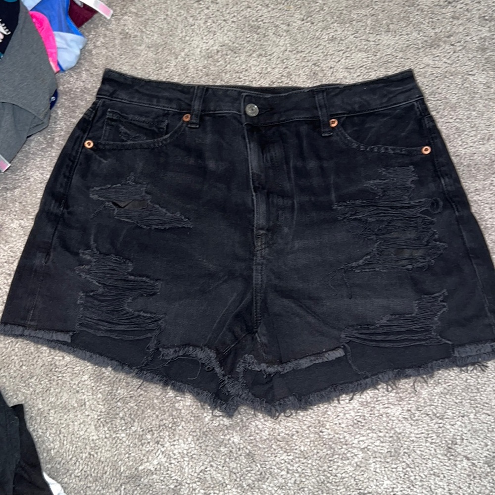 American Eagle Distressed Short